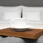 Bed&Bath Futuristic Apartment