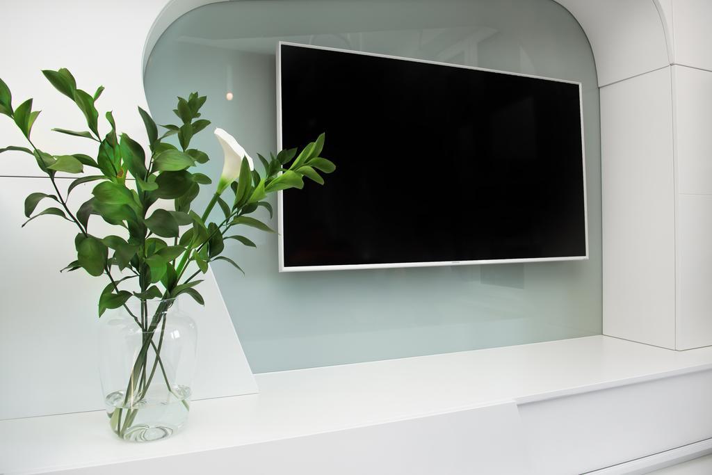 Bed&bath Futuristic Apartment *
